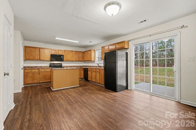 9624 Eagle Feathers Drive, Charlotte, NC 28214