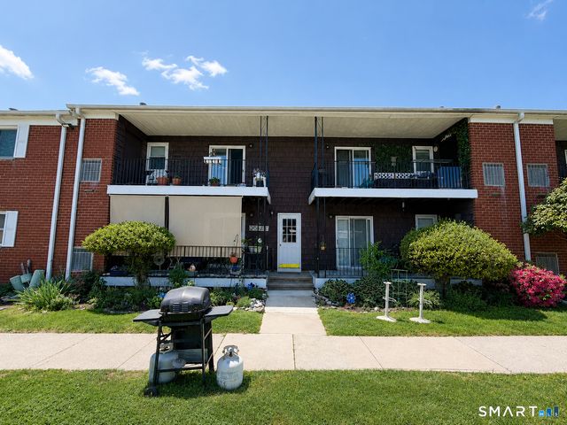 83 East Broadway A, Milford, CT 06460