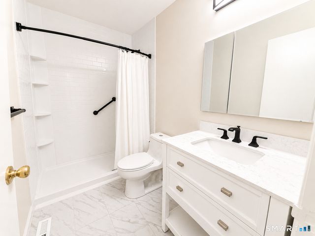 83 East Broadway A, Milford, CT 06460