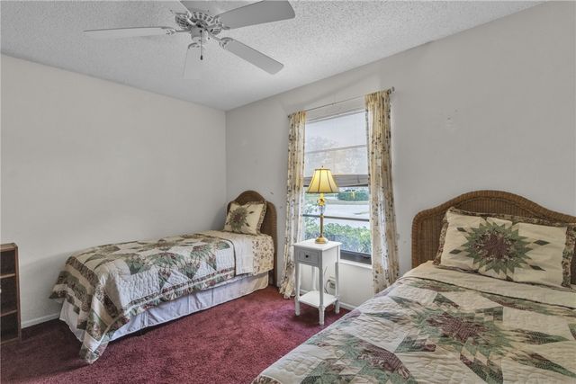 12 Plantation Drive 106, Vero Beach, FL 32966