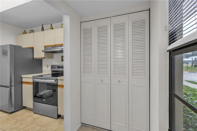 12 Plantation Drive 106, Vero Beach, FL 32966