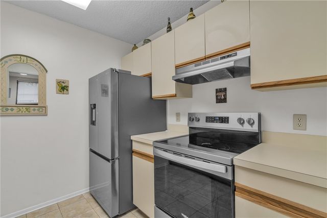 12 Plantation Drive 106, Vero Beach, FL 32966