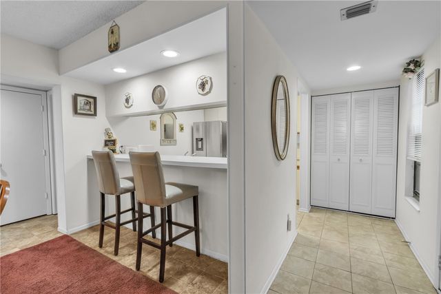 12 Plantation Drive 106, Vero Beach, FL 32966