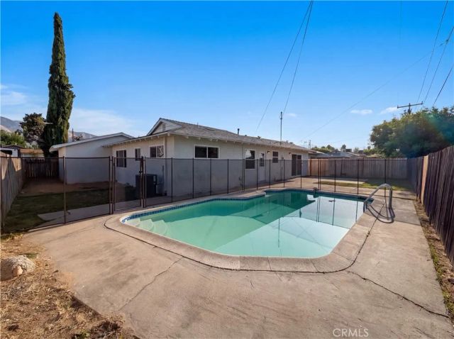27807 Pluto Street, Highland, CA 92346