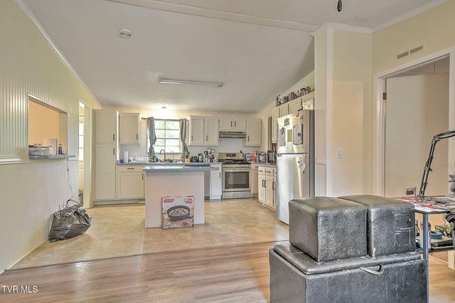396 Summitt Hill Road, Bulls Gap, TN 37711