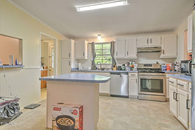 396 Summitt Hill Road, Bulls Gap, TN 37711