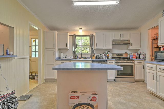 396 Summitt Hill Road, Bulls Gap, TN 37711