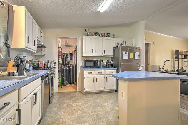 396 Summitt Hill Road, Bulls Gap, TN 37711