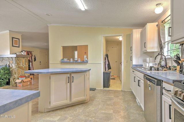 396 Summitt Hill Road, Bulls Gap, TN 37711