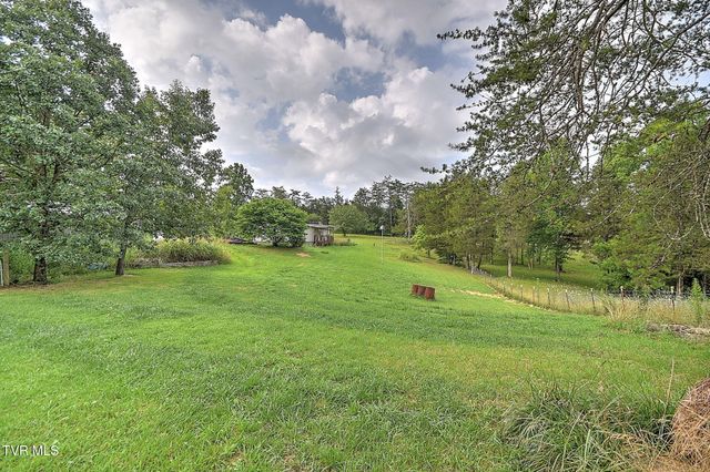 396 Summitt Hill Road, Bulls Gap, TN 37711