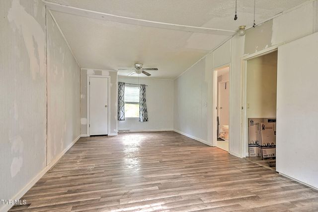 396 Summitt Hill Road, Bulls Gap, TN 37711