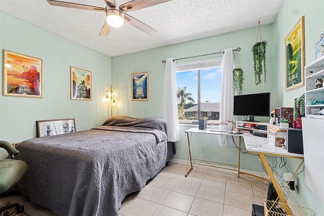 596 LAKE DOE BLVD, Apopka, FL 32703