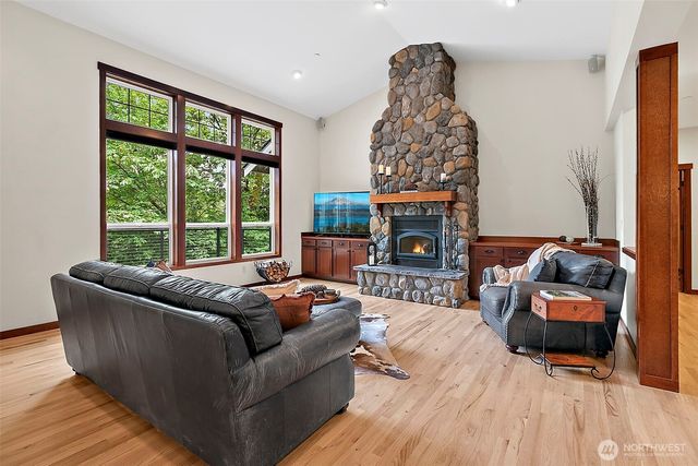 6407 282nd Avenue SE, Issaquah, WA 98027