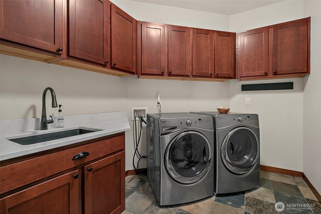 6407 282nd Avenue SE, Issaquah, WA 98027