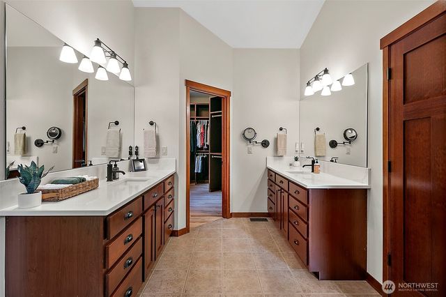 6407 282nd Avenue SE, Issaquah, WA 98027
