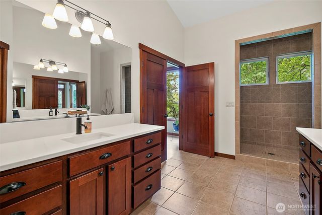 6407 282nd Avenue SE, Issaquah, WA 98027