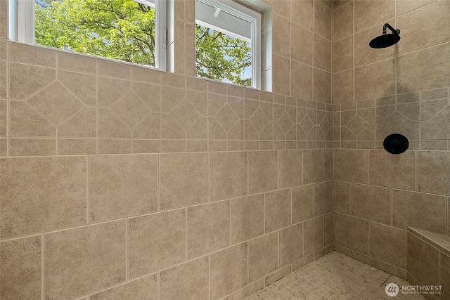 6407 282nd Avenue SE, Issaquah, WA 98027