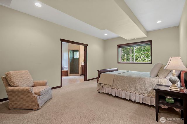 6407 282nd Avenue SE, Issaquah, WA 98027