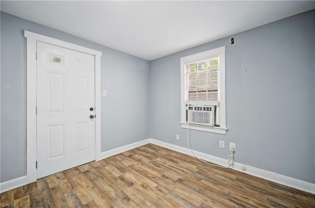 143 Maryland Ave Apt 3, Portsmouth, VA 23707