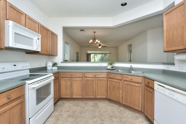 221 Bonham LOOP, Georgetown, TX 78633