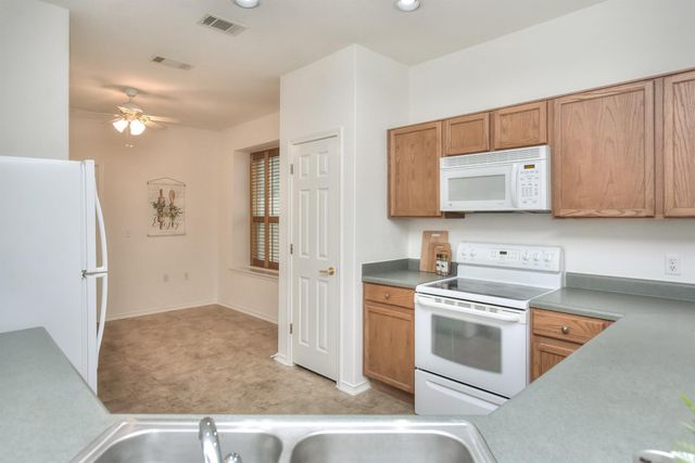 221 Bonham LOOP, Georgetown, TX 78633