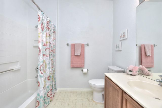 221 Bonham LOOP, Georgetown, TX 78633