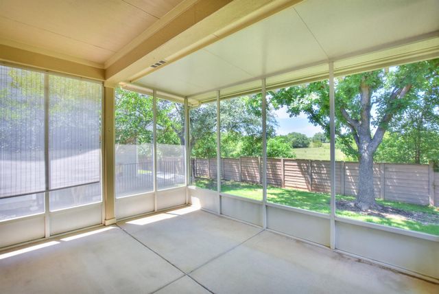 221 Bonham LOOP, Georgetown, TX 78633