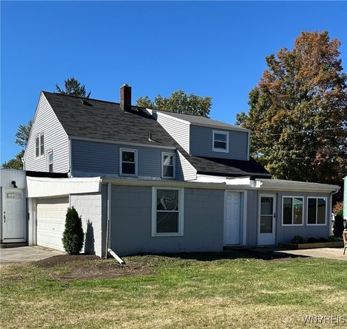 4111 Circle Court, Clarence, NY 14221