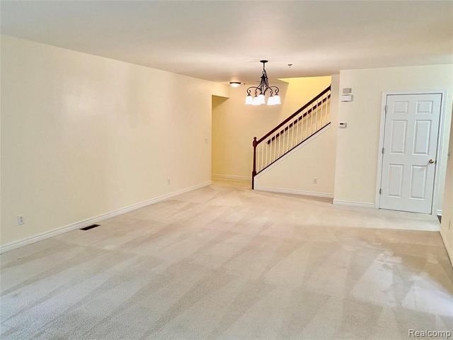 251 S Village Way 21, Canton, MI 48188