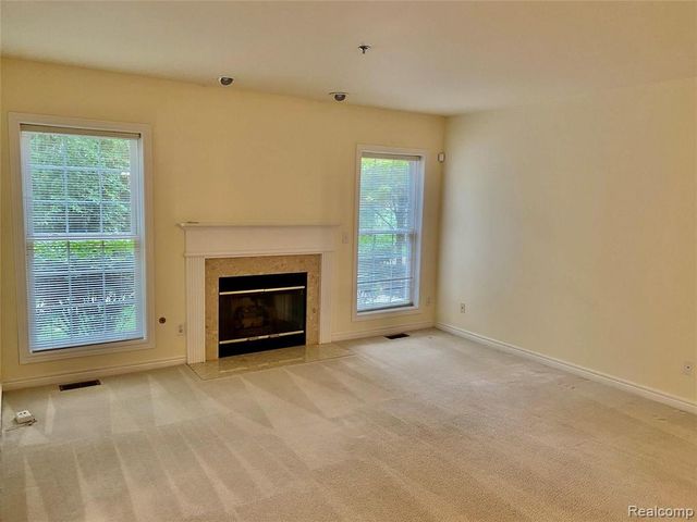 251 S Village Way 21, Canton, MI 48188