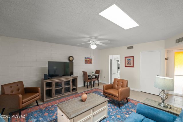 161 N Calle Acuarela, Green Valley, AZ 85614