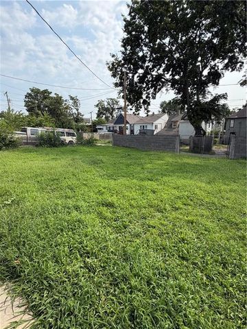 617 Cypress Avenue, Kansas City, MO 64124