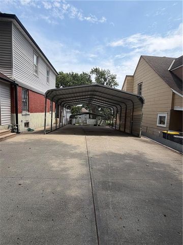 617 Cypress Avenue, Kansas City, MO 64124