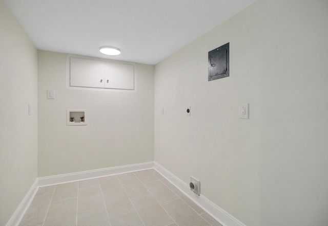 1223 Charlestowne Drive, Charleston, SC 29407