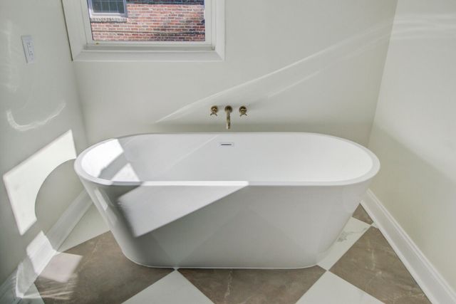 1223 Charlestowne Drive, Charleston, SC 29407