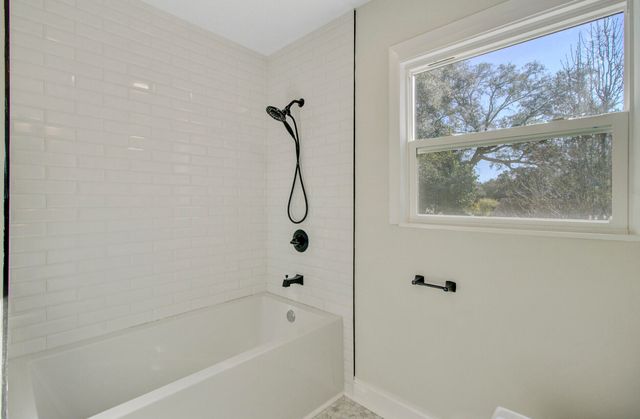 1223 Charlestowne Drive, Charleston, SC 29407