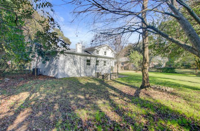 1223 Charlestowne Drive, Charleston, SC 29407