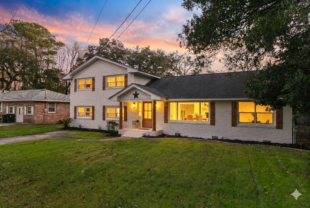 1223 Charlestowne Drive, Charleston, SC 29407