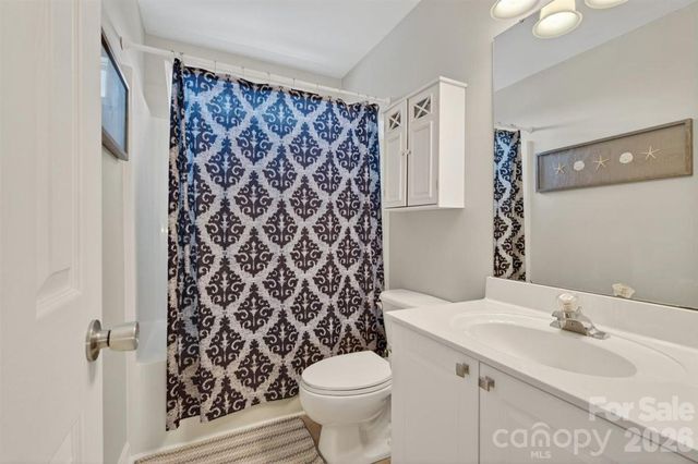 8007 Rolling Meadows Lane, Huntersville, NC 28078