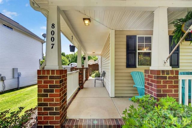 8007 Rolling Meadows Lane, Huntersville, NC 28078