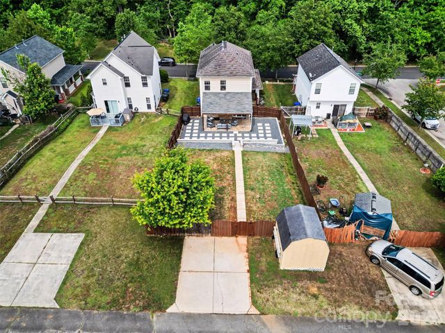 8007 Rolling Meadows Lane, Huntersville, NC 28078
