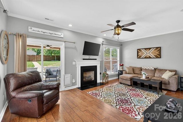 8007 Rolling Meadows Lane, Huntersville, NC 28078