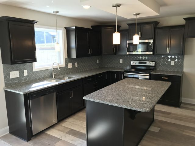 13 Miller Farm, Clarksville, TN 37043