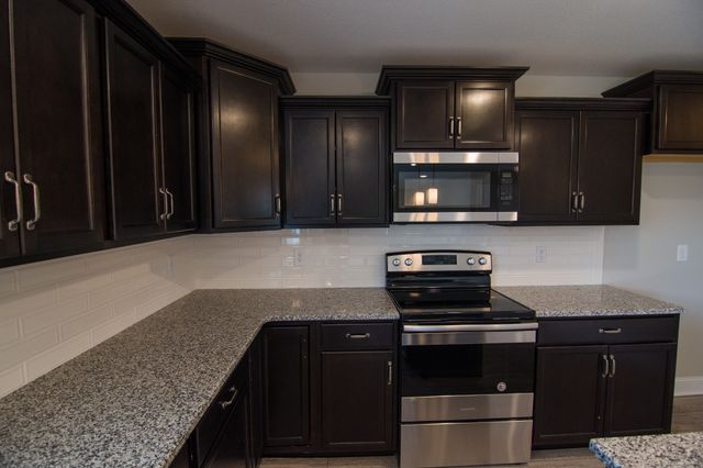 13 Miller Farm, Clarksville, TN 37043