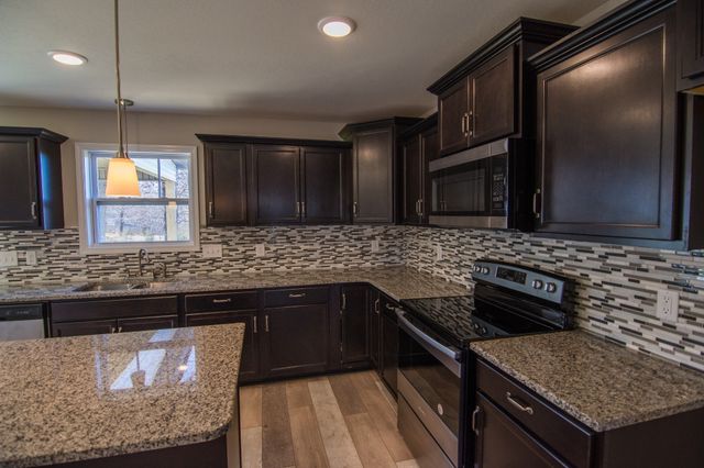 13 Miller Farm, Clarksville, TN 37043