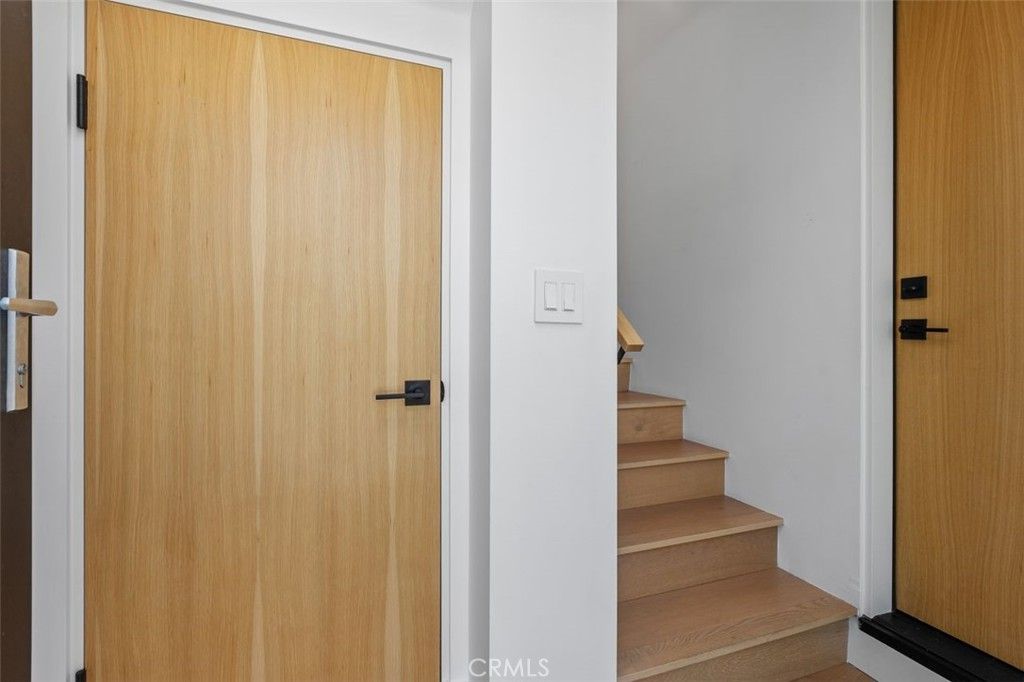 521 1/2 Iris Avenue, Corona Del Mar, CA 92625 — photo 4