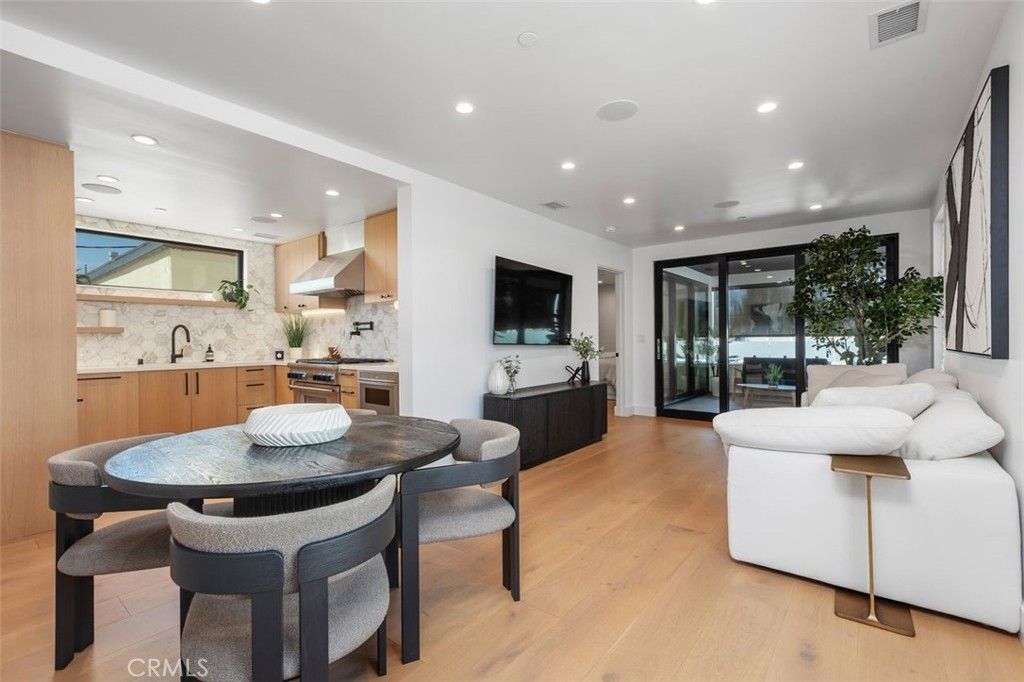 521 1/2 Iris Avenue, Corona Del Mar, CA 92625 — photo 5