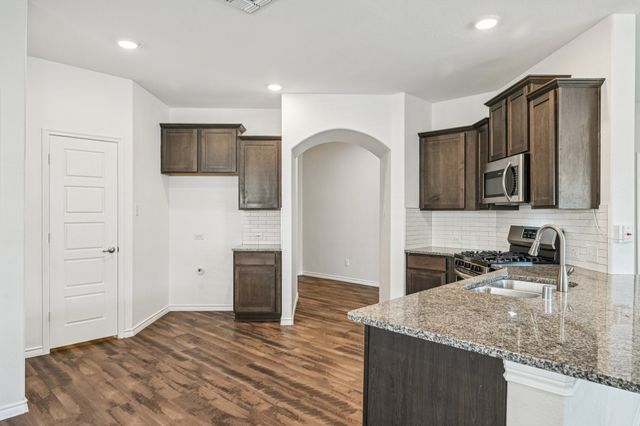 609 Bassett Hall Road, Fate, TX 75189