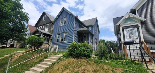 1028 S 32nd STREET, Milwaukee, WI 53215