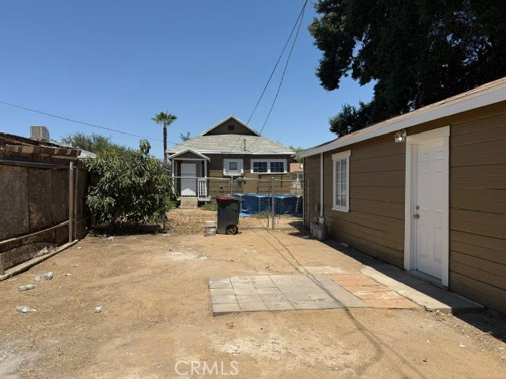 Image 7 of property listing at 309 Wilson, Bakersfield, CA 93308